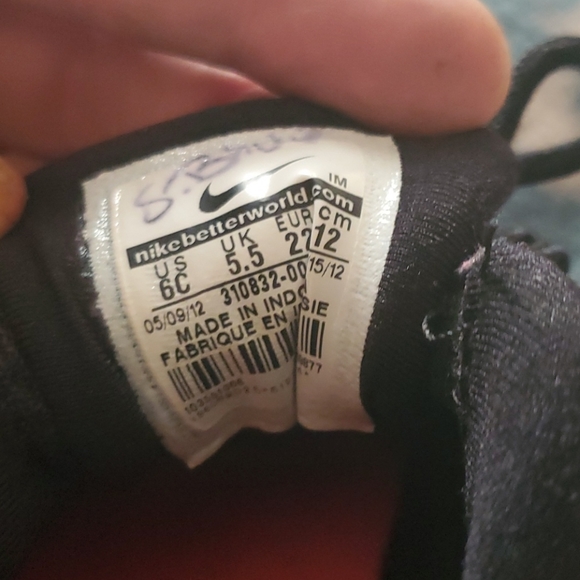 KIDS NIKE MAX AIR Running 🏃♀️ Shoes RED & WHITE - Picture 5 of 7